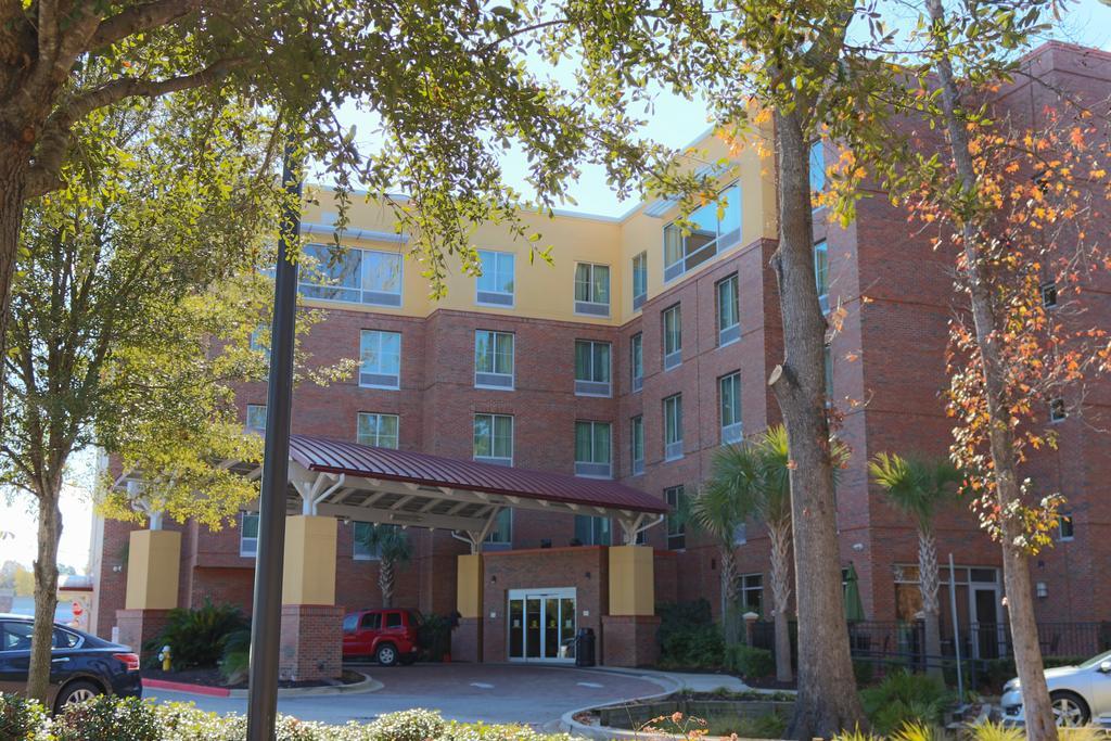 Comfort Suites Charleston West Ashley Exterior photo